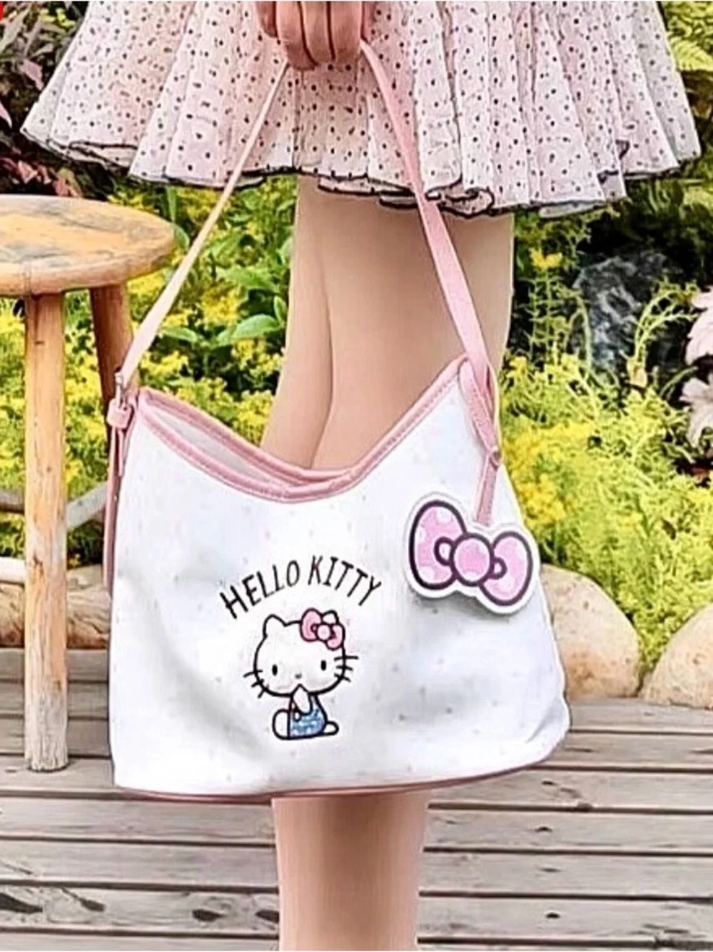 Hello Kitty White & Pink Shoulder Bag
